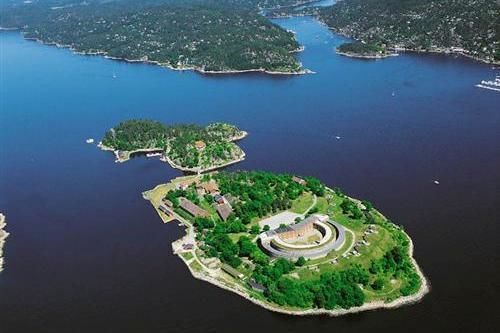 Oscarsborg Castle & 4* Drobak